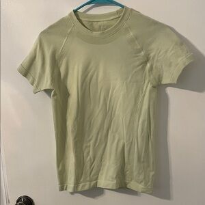 Tek Gear Women’s Pale Green Short Sleeve Tee